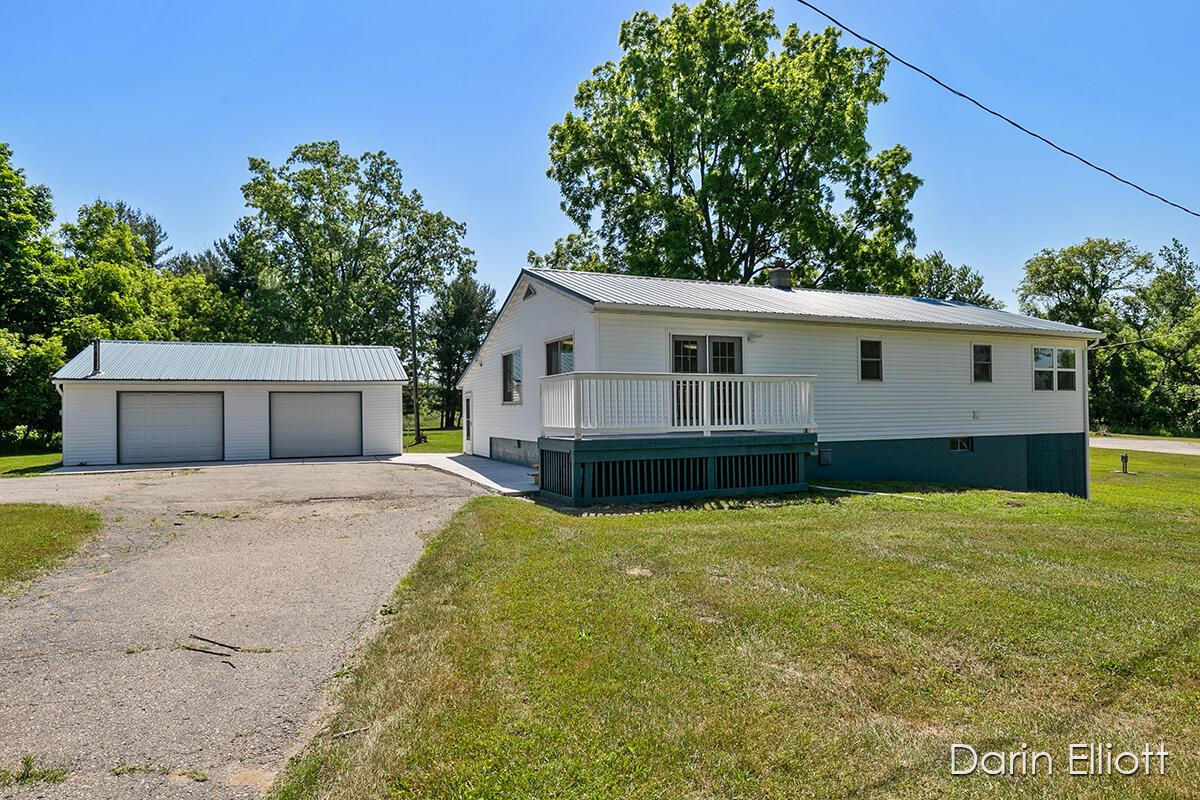 7701 South Garlock Road Carson City, MI 48811 - Photo 6 of 51 IMG_1002