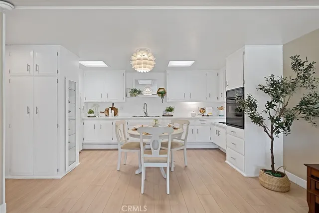 $289,000 | 13730 Annandale Drive, Unit M132K, Seal Beach, CA 90740