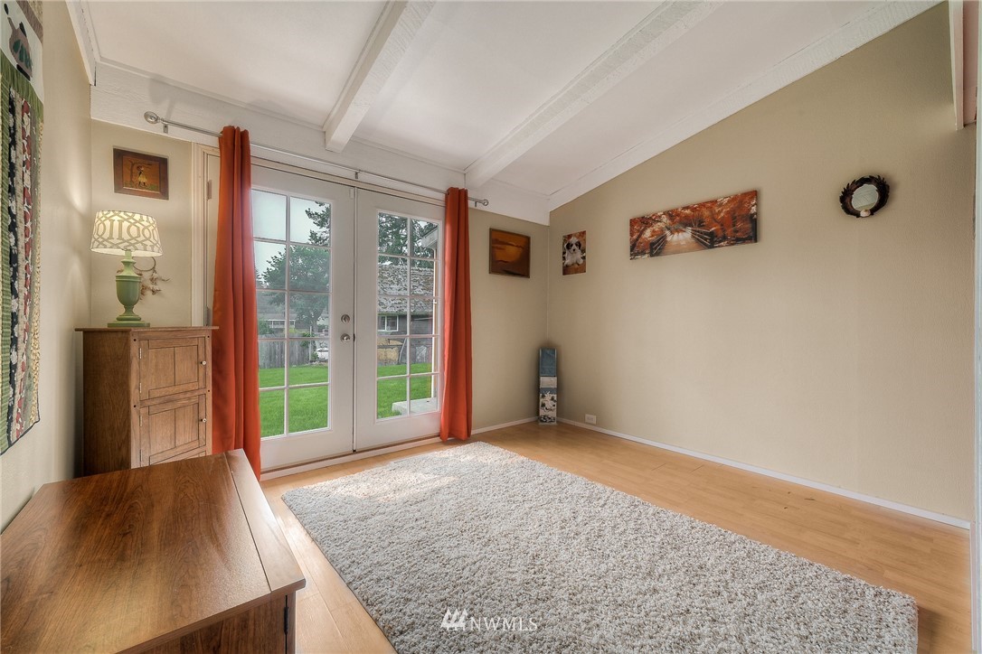 8606 Weller Road Southwest Lakewood, WA 98498 - Photo 15 of 26 Gallery Image 15