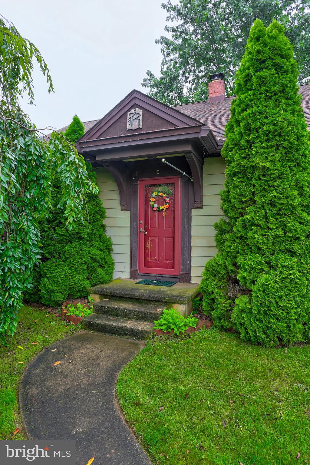 614 Brunnerville Road Lititz, PA 17543 - Photo 3 of 39 Front Entrance