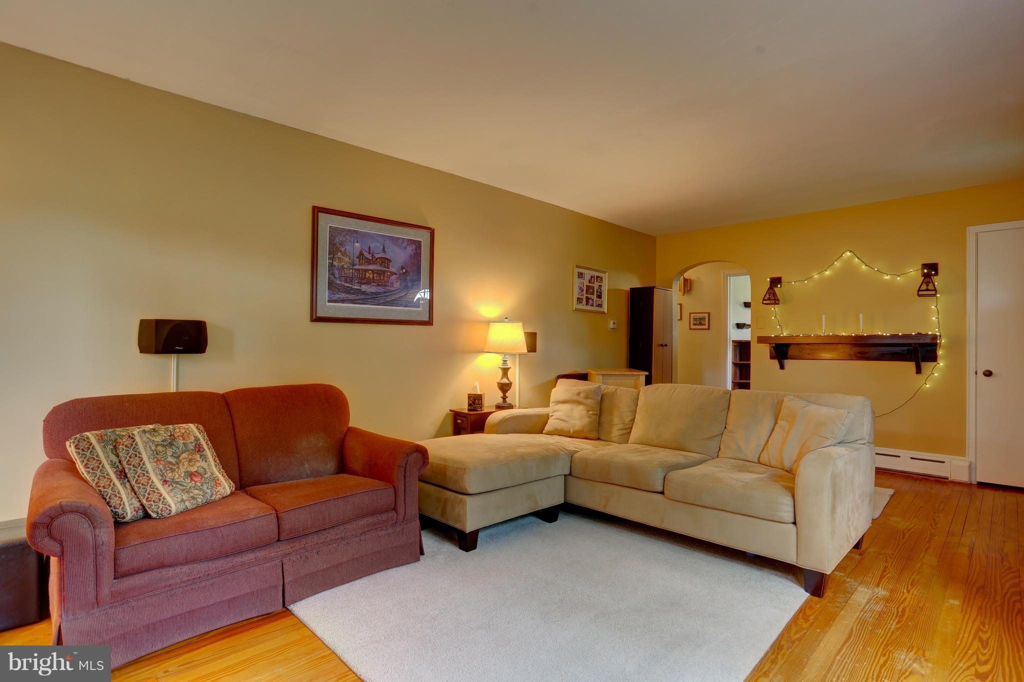 614 Brunnerville Road Lititz, PA 17543 - Photo 6 of 39 Living Room