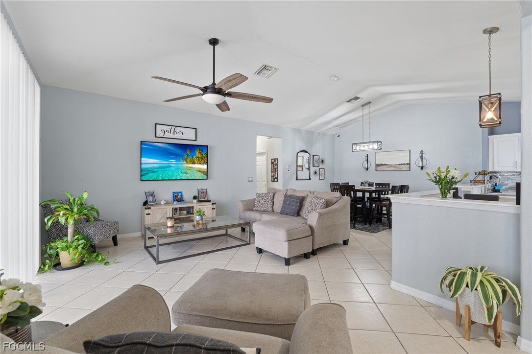 3931 Recreation Lane Naples, FL 34116 - Photo 4 of 24