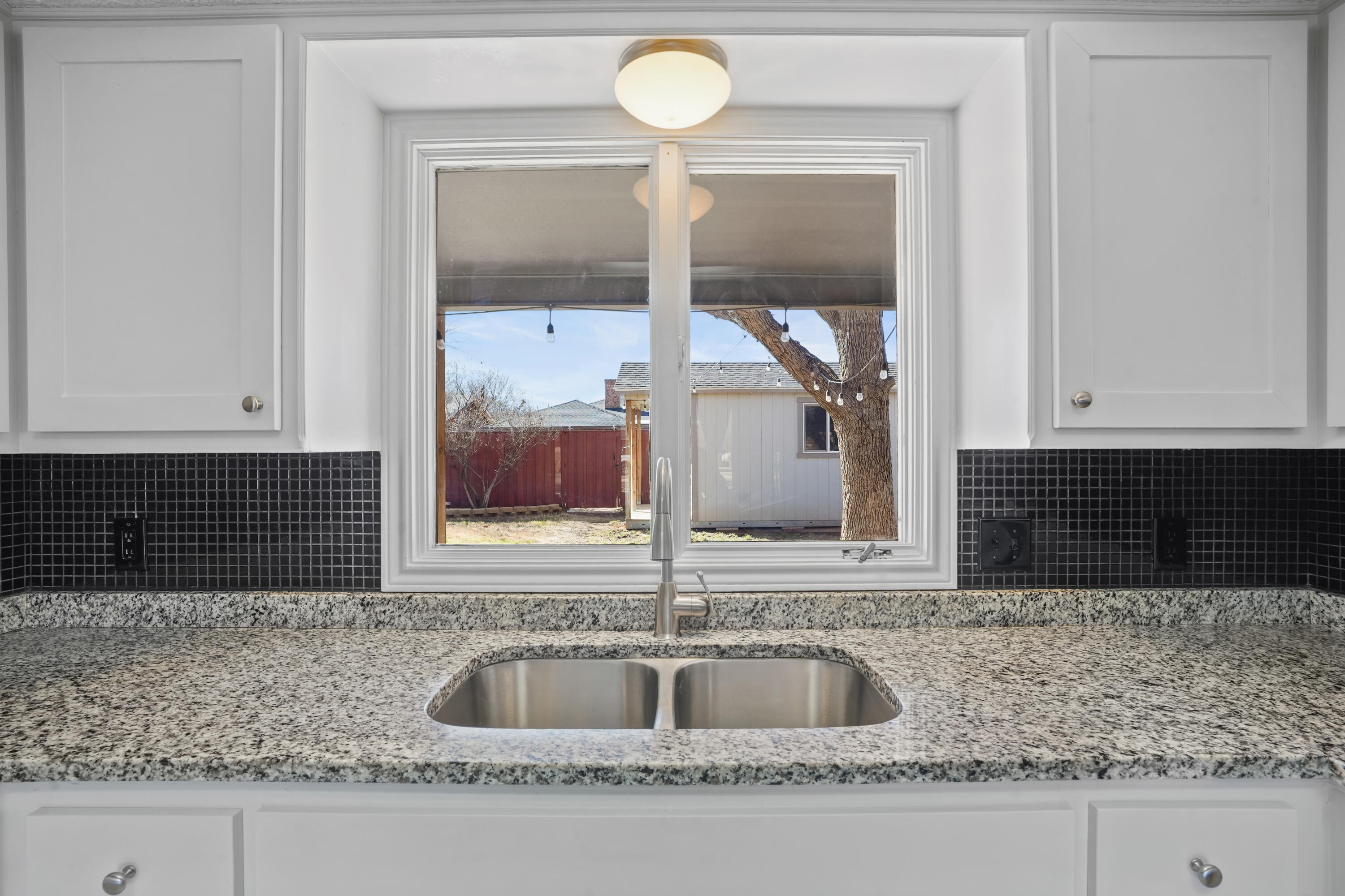 5711 70th Place Lubbock, TX 79424 - Photo 15 of 46 DSC04469