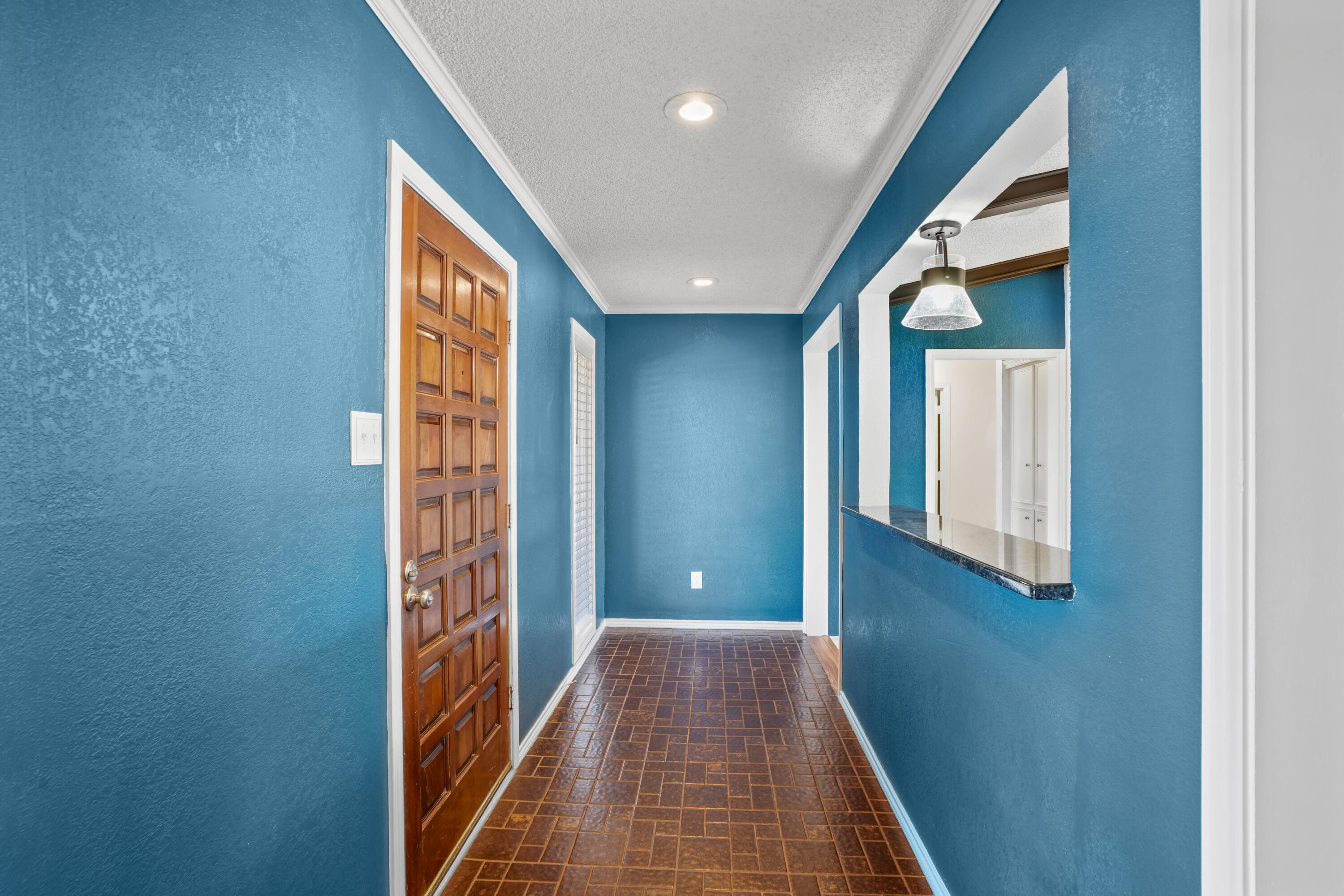 5711 70th Place Lubbock, TX 79424 - Photo 5 of 46 DSC04475