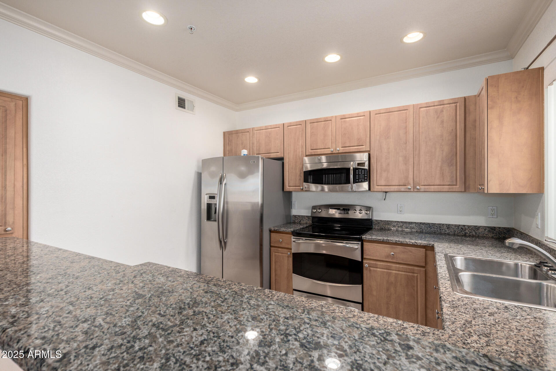 295 North Rural Road, Unit 160 Chandler, AZ 85226 - Photo 13 of 38 14 Rural 160