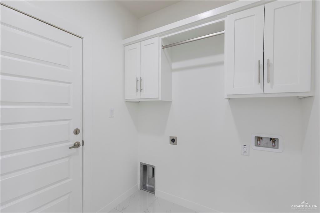 1910 Sunset Drive Mission, TX 78572 - Photo 12 of 30