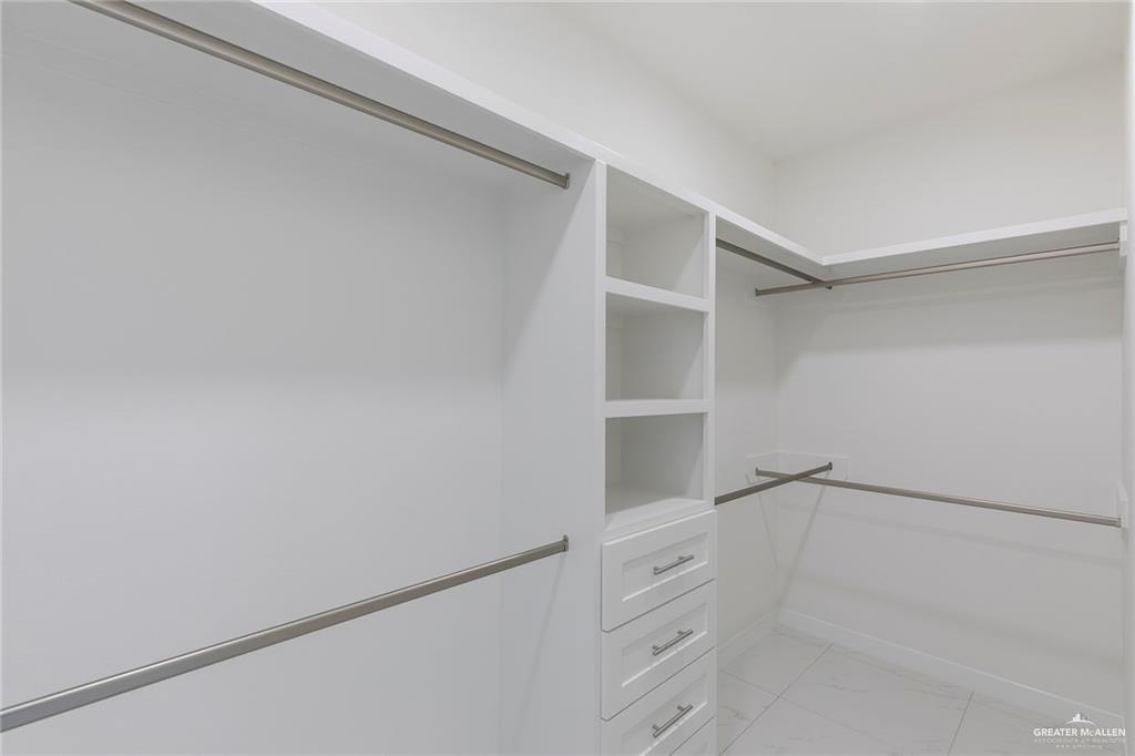 1910 Sunset Drive Mission, TX 78572 - Photo 20 of 30