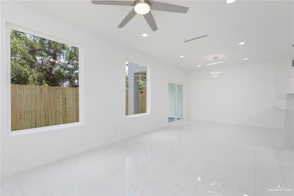 1910 Sunset Drive Mission, TX 78572 - Photo 7 of 30