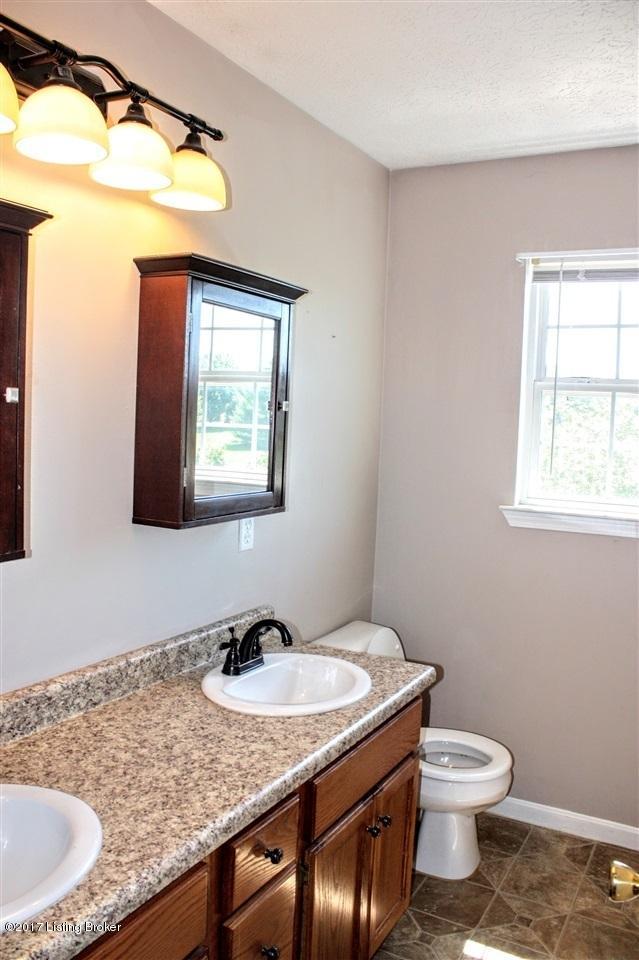 153 Ireland School Road Radcliff, KY 40160 - Photo 14 of 34 large-10038985-24