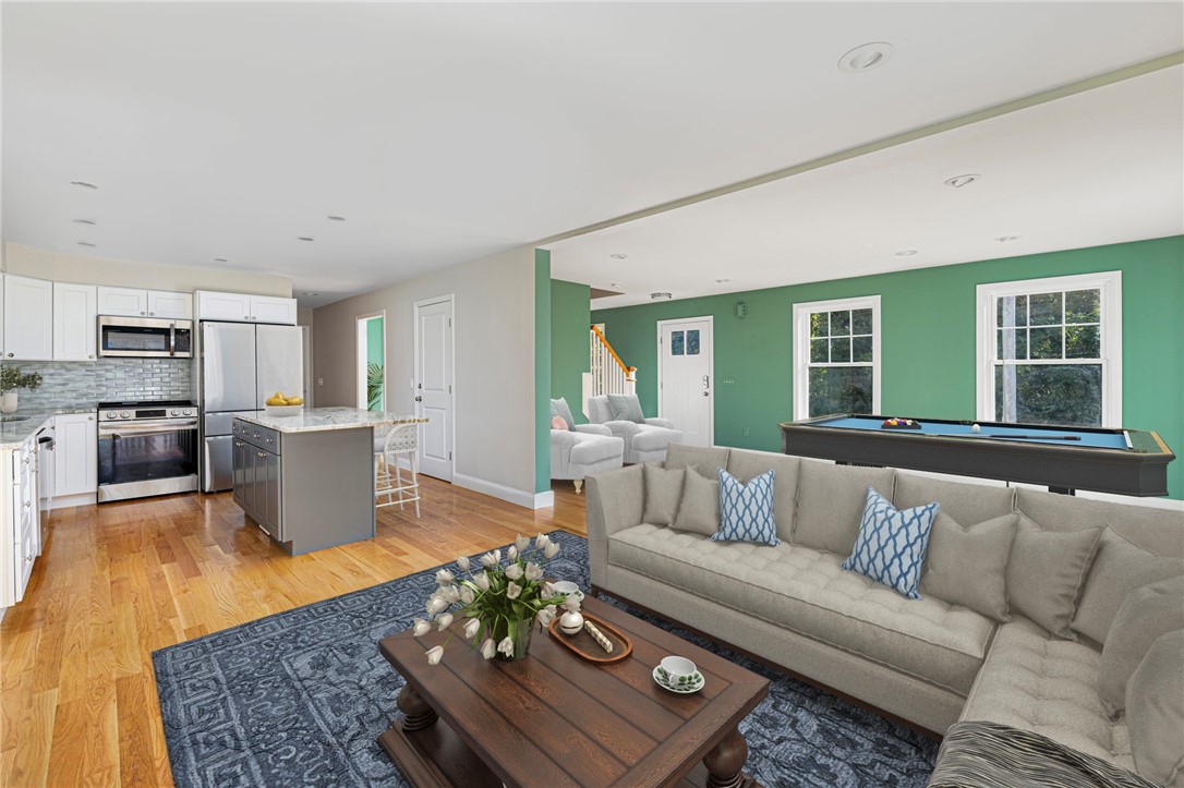 311 Capron Farm Drive Warwick, RI 02886 - Photo 10 of 38