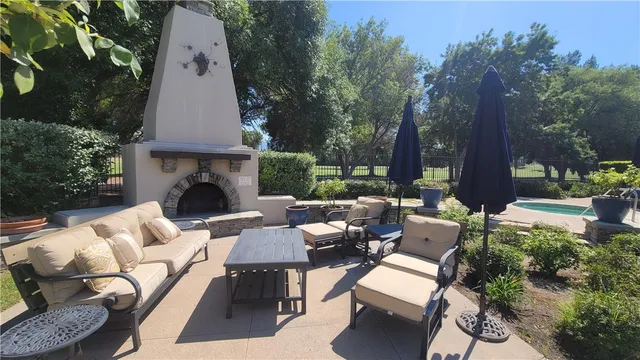 $824,300 | 24600 Avignon Drive, Valencia, CA 91355