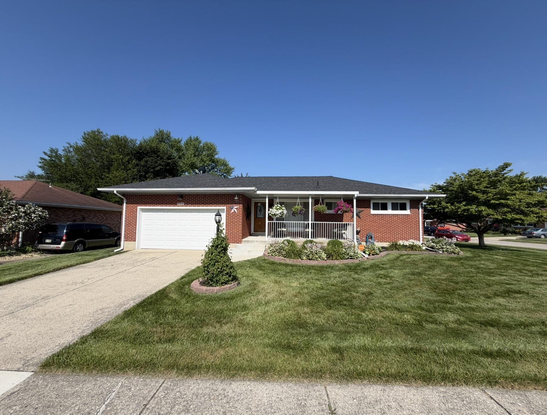 4605 Laredo Street Springfield, OH 45503 - Photo 2 of 24 IMG_5906