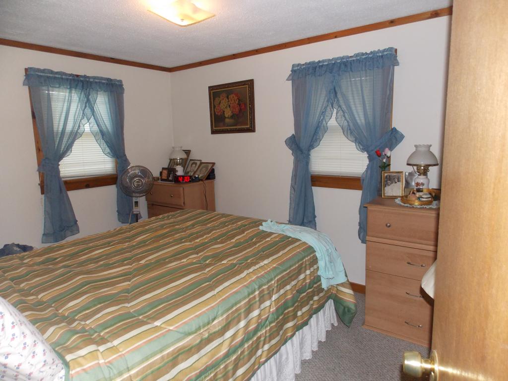 97 Fairground Road Springfield, VT 05156 - Photo 8 of 11