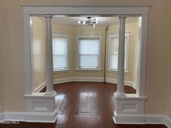 $284,900 | 972-974 Main Avenue, Schenectady, NY 12303