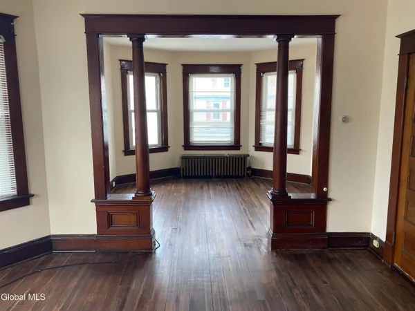 $284,900 | 972-974 Main Avenue, Schenectady, NY 12303