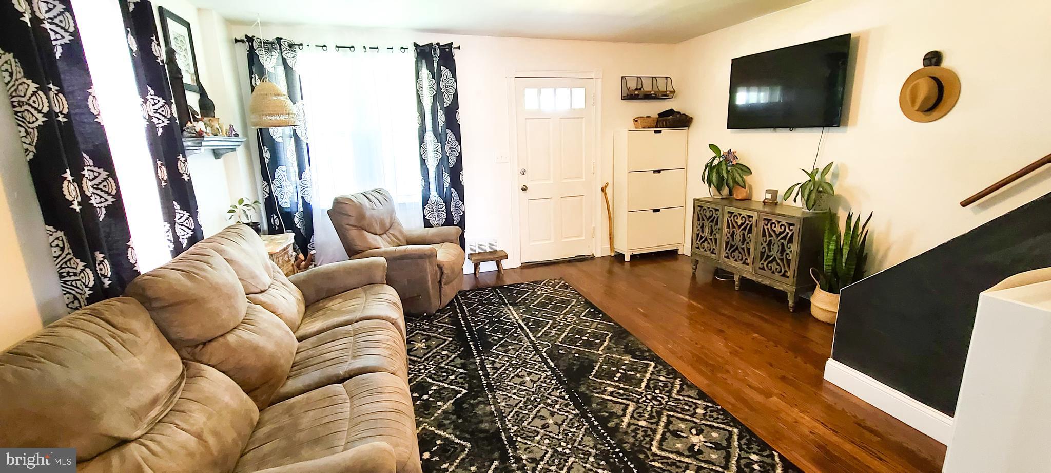 2742 Plainfield Road Dundalk, MD 21222 - Photo 7 of 23 Gallery Image 7