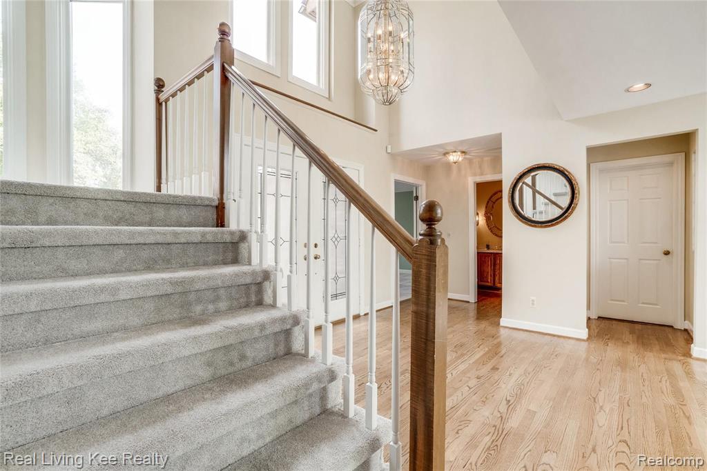 6368 Peach Tree Court Rochester Hills, MI 48306 - Photo 11 of 54