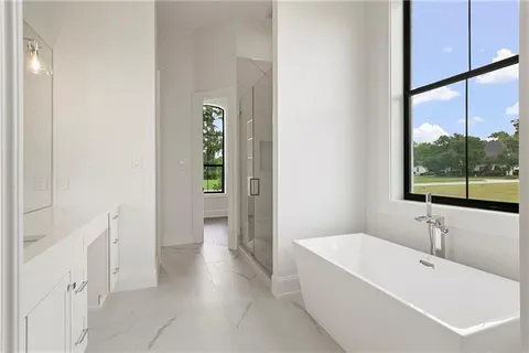 $1,369,000 | 15 Oak Hills Lane, New Orleans, LA 70131