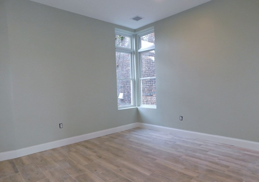 10 Roxbury Street, Unit 5 Boston, MA 02119 - Photo 4 of 12