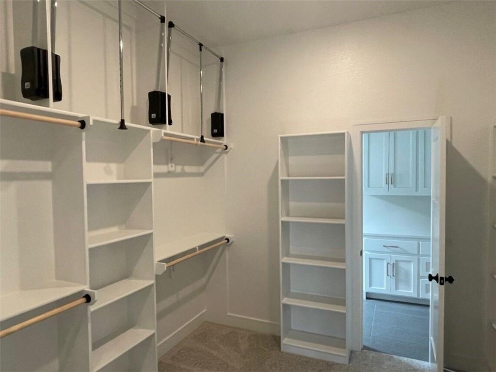 9845 Shady Bend Road Lenexa, KS 66227 - Photo 12 of 20