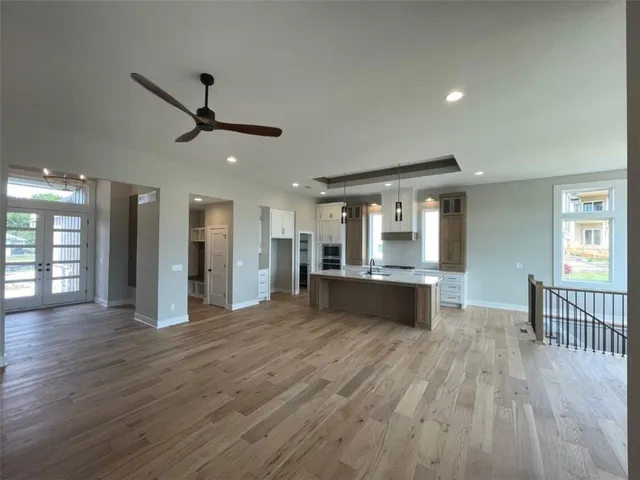 $785,000 | 9845 Shady Bend Road, Lenexa, KS 66227