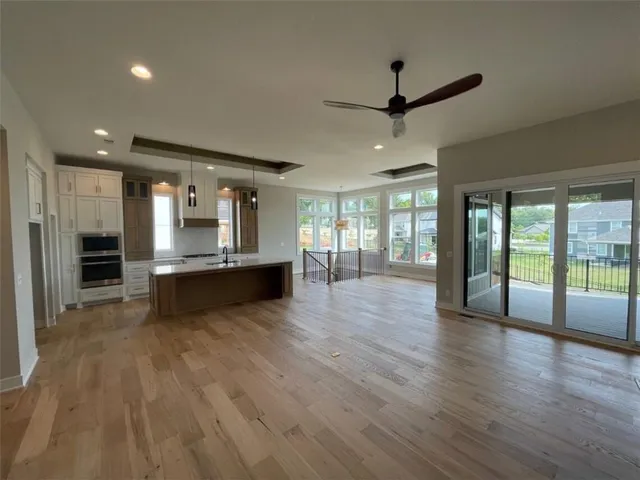 $785,000 | 9845 Shady Bend Road, Lenexa, KS 66227