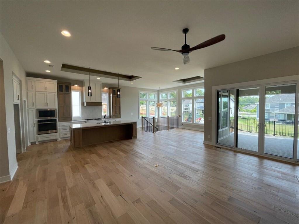 9845 Shady Bend Road Lenexa, KS 66227 - Photo 5 of 20