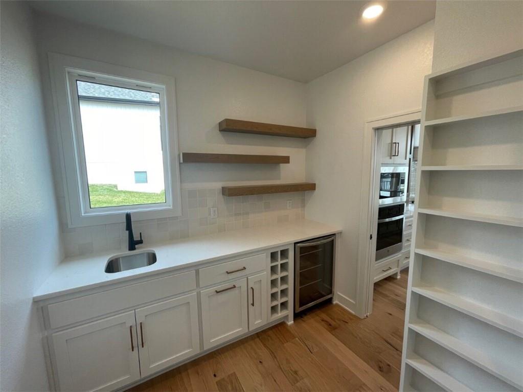 9845 Shady Bend Road Lenexa, KS 66227 - Photo 9 of 20