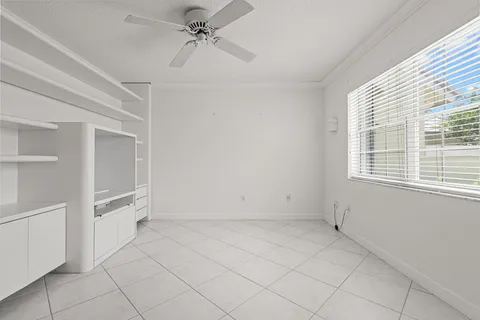 $749,999 | 4825 Northwest 98th Place, Doral, FL 33178
