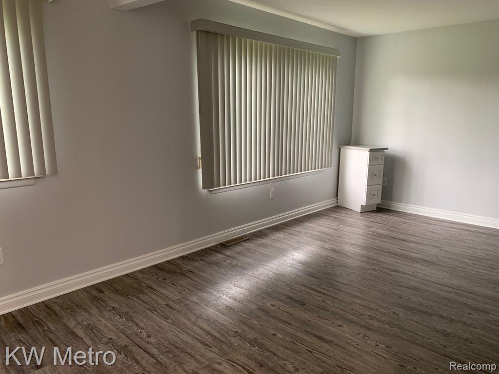 19637 West 12 Mile Road, Unit 102 Southfield, MI 48076 - Photo 7 of 25
