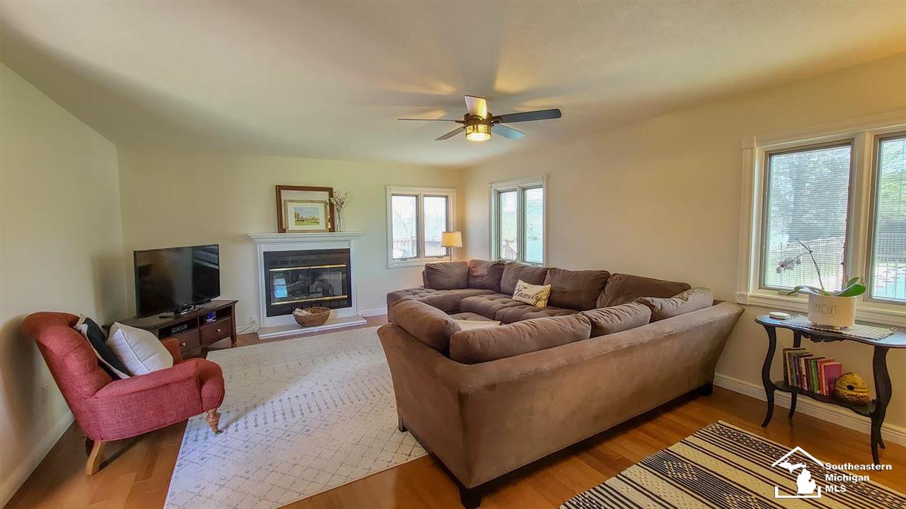 4010 South Custer Road Monroe, MI 48161 - Photo 11 of 48