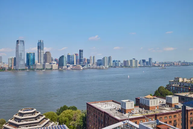 $13,500 | 10 West Street, Unit 18A | Battery Park City