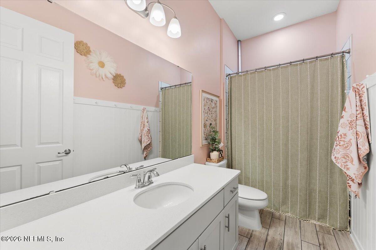 27 Cloverbrook Road St. Johns, FL 32259 - Photo 16 of 27 hall bathroom