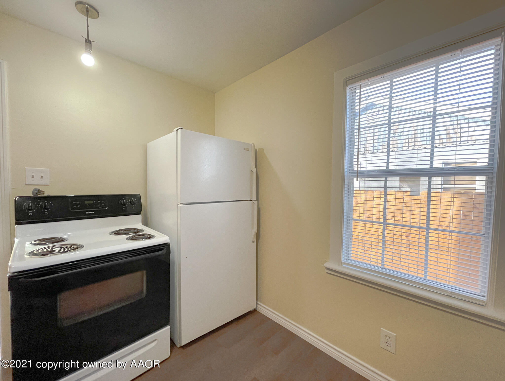 4309 South Van Buren Street Amarillo, TX 79110 - Photo 3 of 9 Kitchen