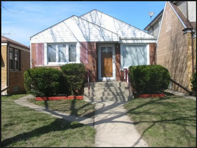 $2,900 | 5721 North Northcott Avenue, Chicago, IL 60631