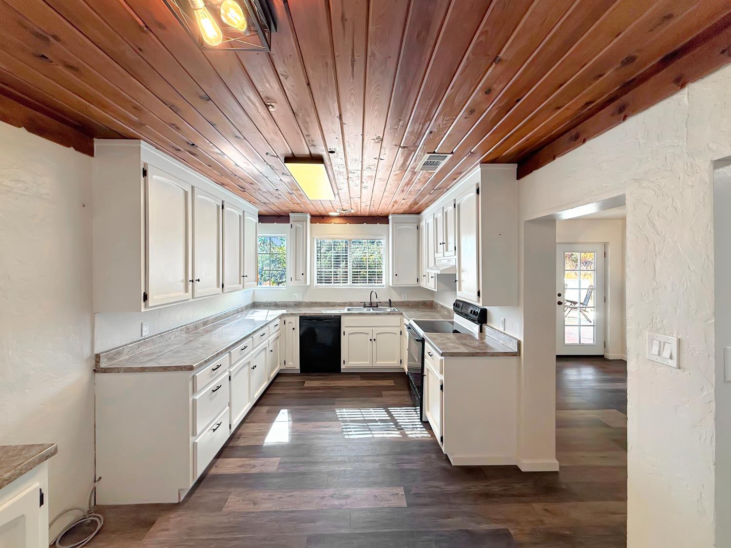 3959 Mountain Ranch Road San Andreas, CA 95249 - Photo 3 of 20 Gallery Image 3