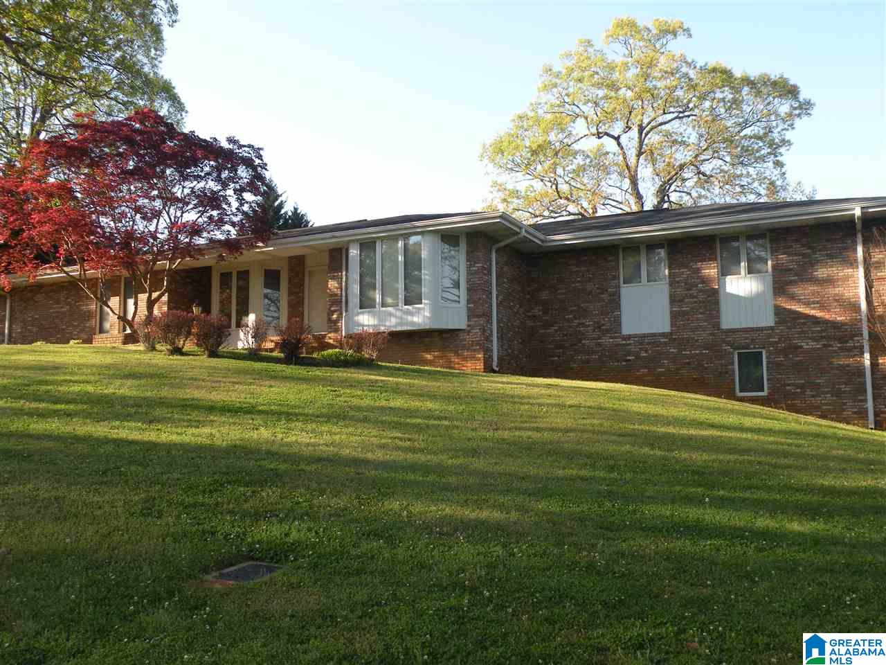 1820 Pleasant Ridge Drive Sylacauga, AL 35150 - Photo 2 of 33