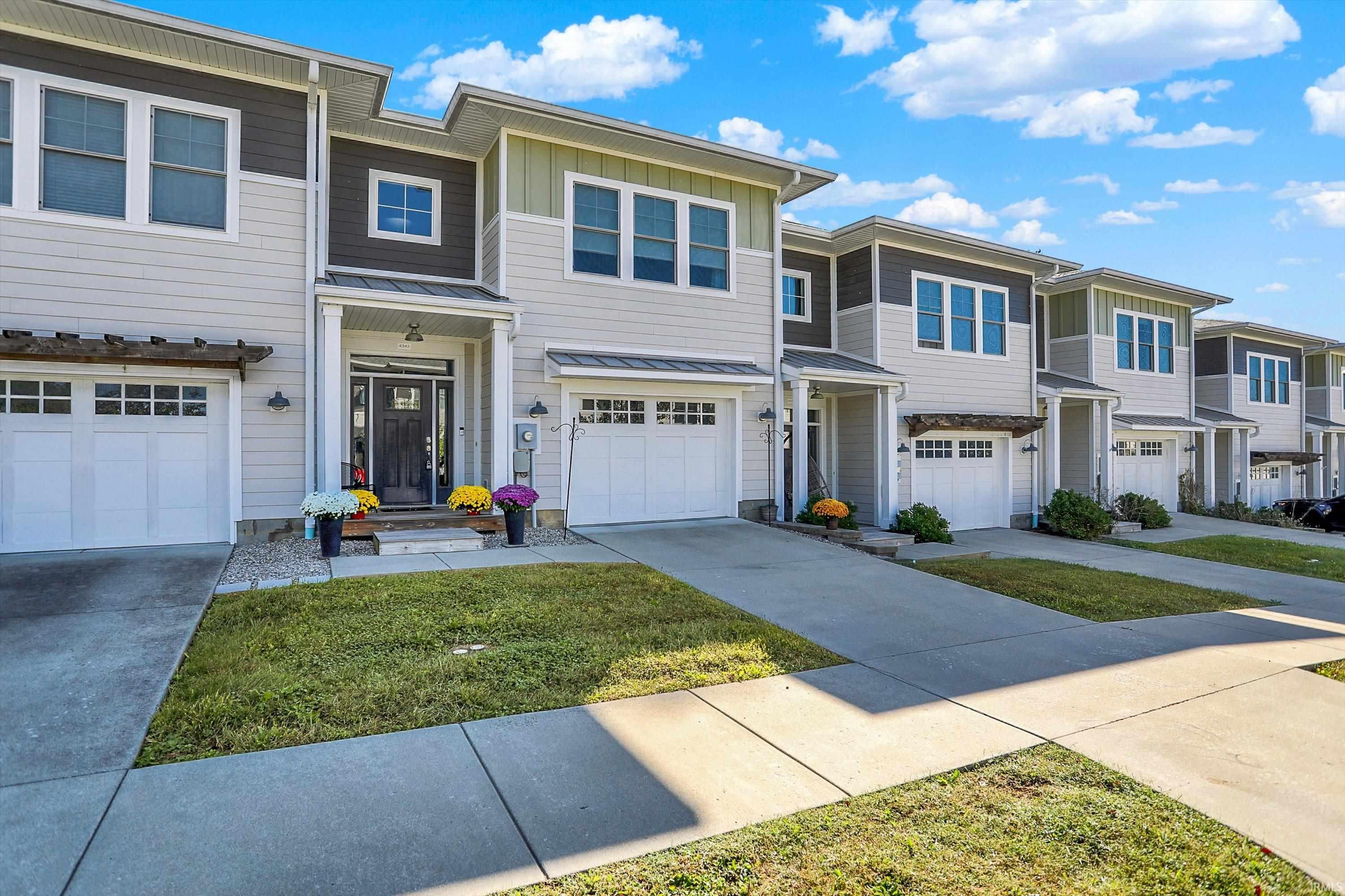 4342 North Cypress Lane Bloomington, IN 47404 - Photo 2 of 29