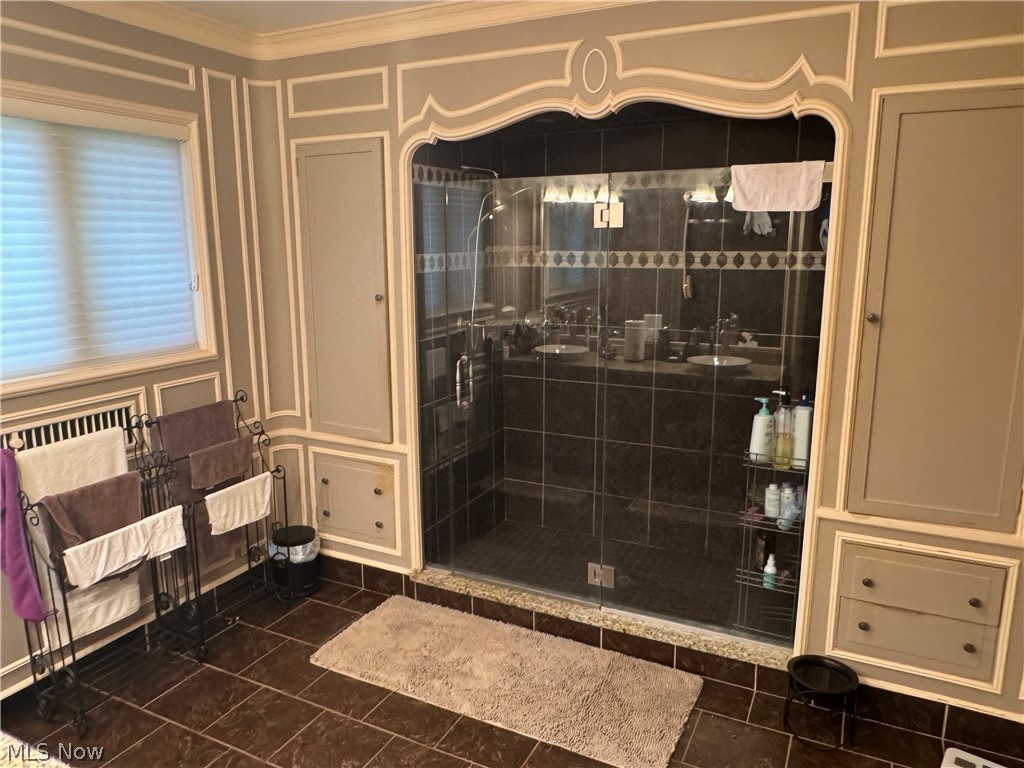 1617 Sheridan Road Cleveland, OH 44121 - Photo 20 of 33