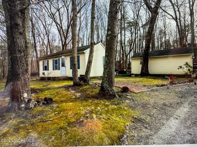 $639,000 | 5 Francis Mills Road, Freehold, NJ 07728