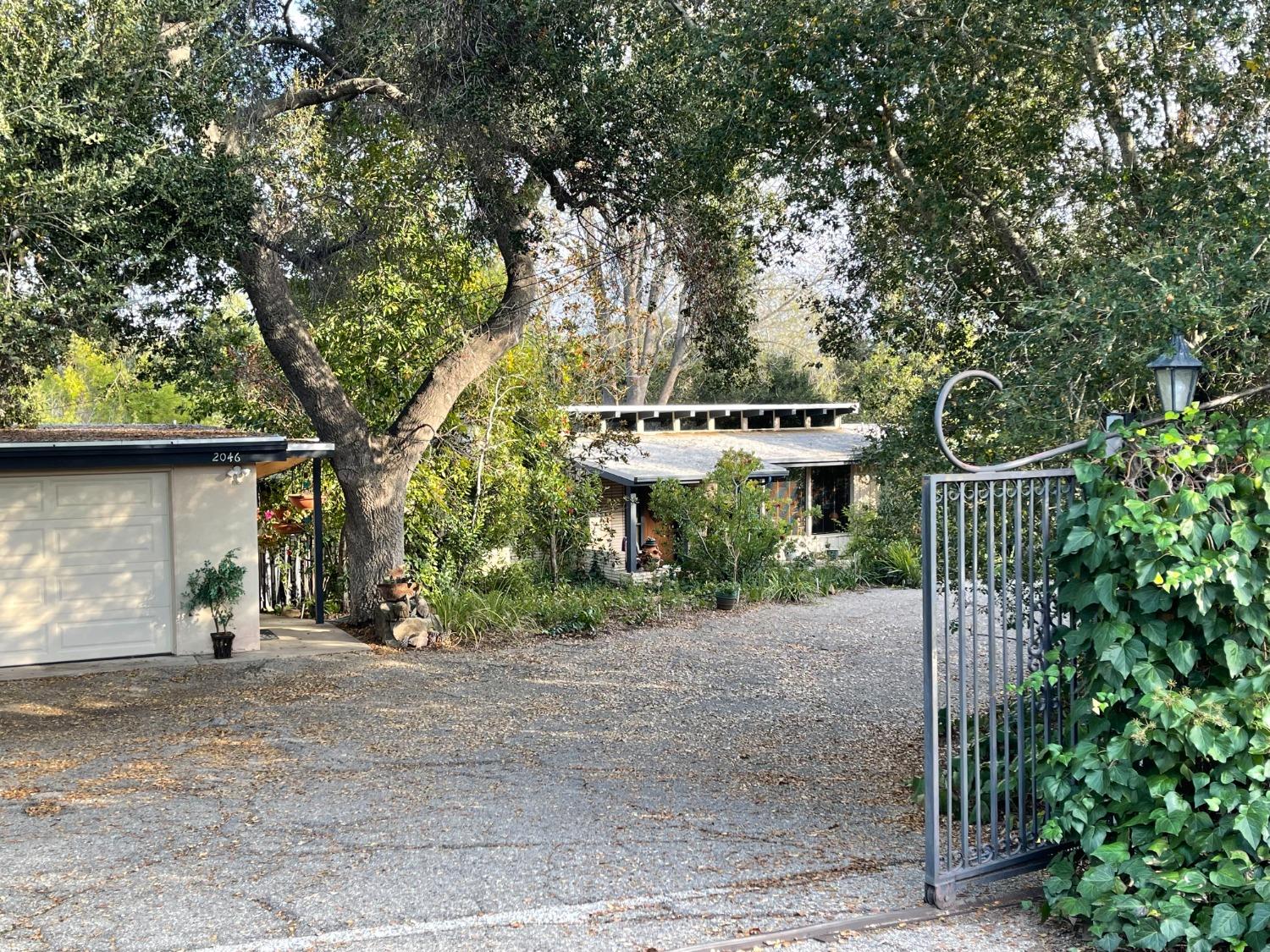 2046 Los Encinos Road Ojai, CA 93023 - Photo 16 of 17 Gallery Image 16