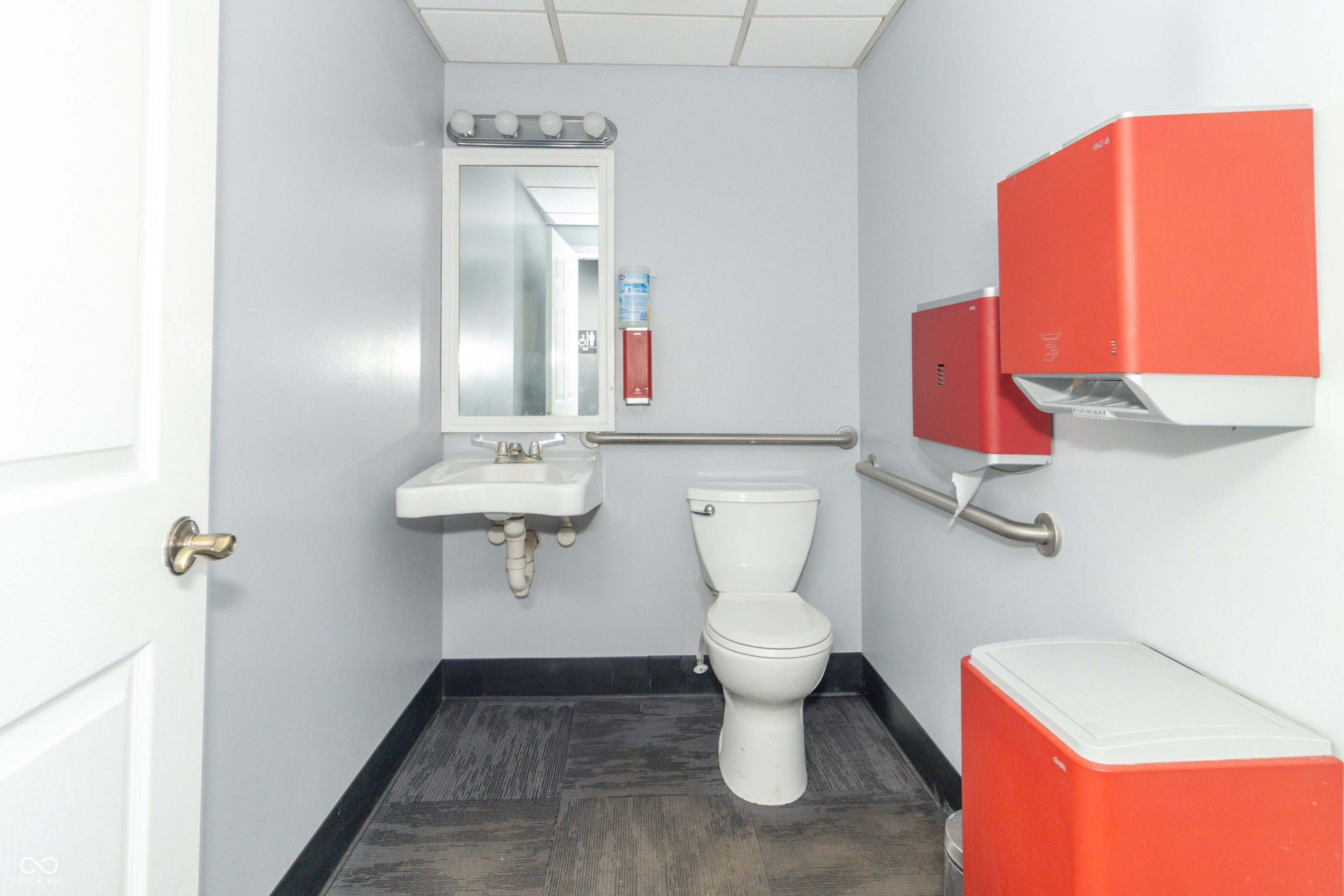 2260 West Main Street Greenfield, IN 46140 - Photo 11 of 40