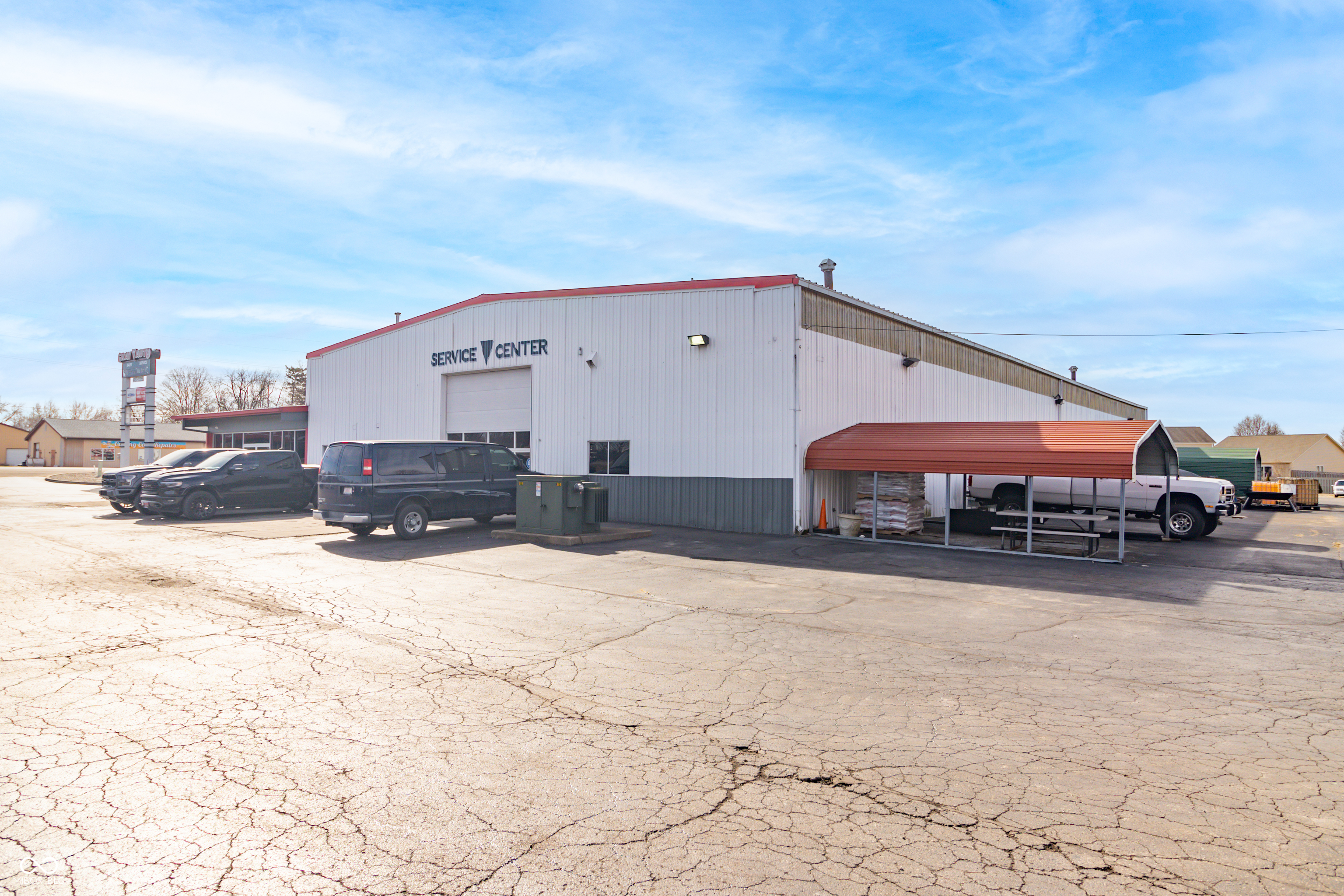 2260 West Main Street Greenfield, IN 46140 - Photo 27 of 40