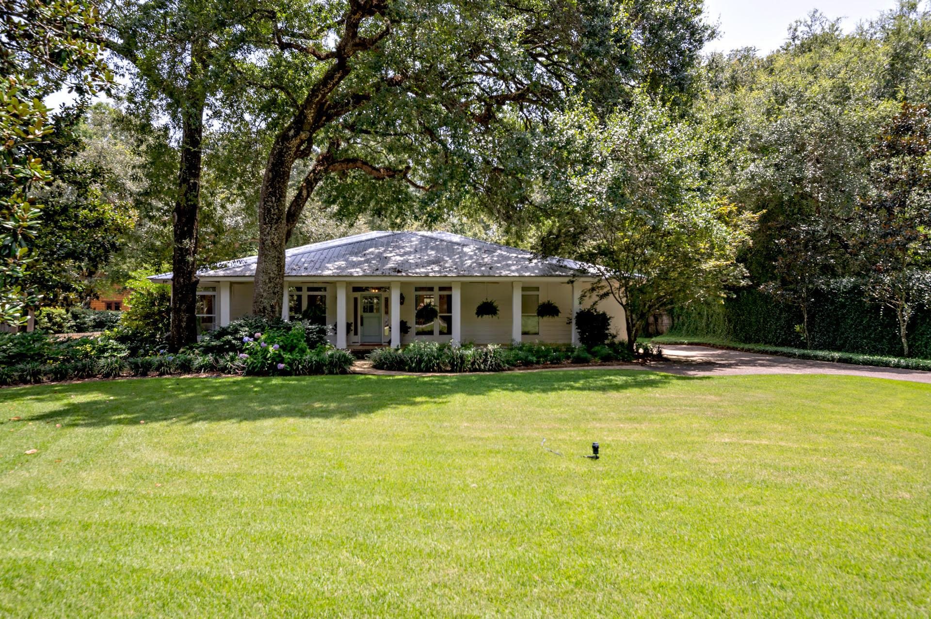 7190 Graham Street Fairhope, AL 36532 - Photo 2 of 51 Front Of Structure
