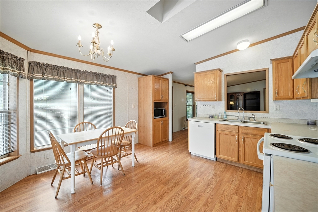 189 Springfield Road, Unit 26 Westfield, MA 01085 - Photo 4 of 24