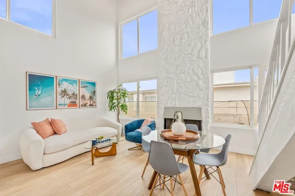 $1,549,000 | 16 Quarterdeck Street, Unit 301, Marina del Rey, CA 90292