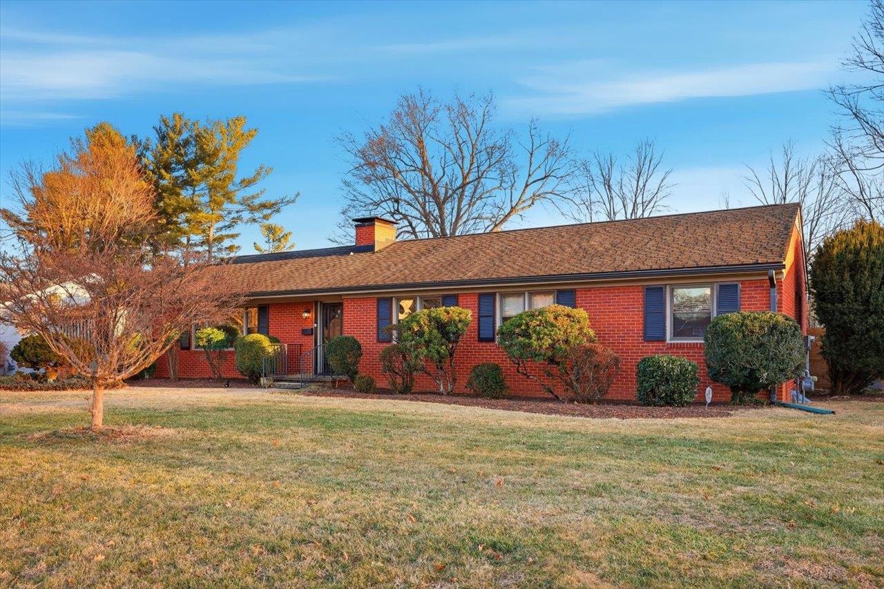 1133 Club Road Waynesboro, VA 22980 - Photo 3 of 58 front view of a house with a yard