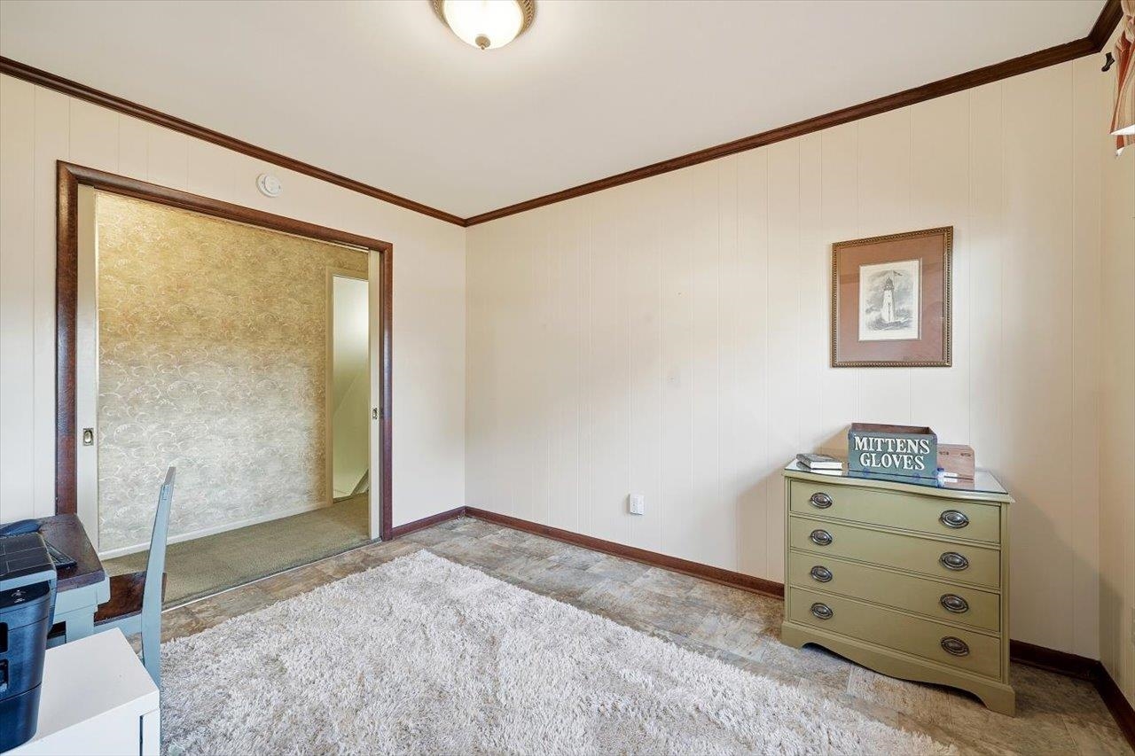 1133 Club Road Waynesboro, VA 22980 - Photo 39 of 58 a view of room with cabinet and air conditioner vent