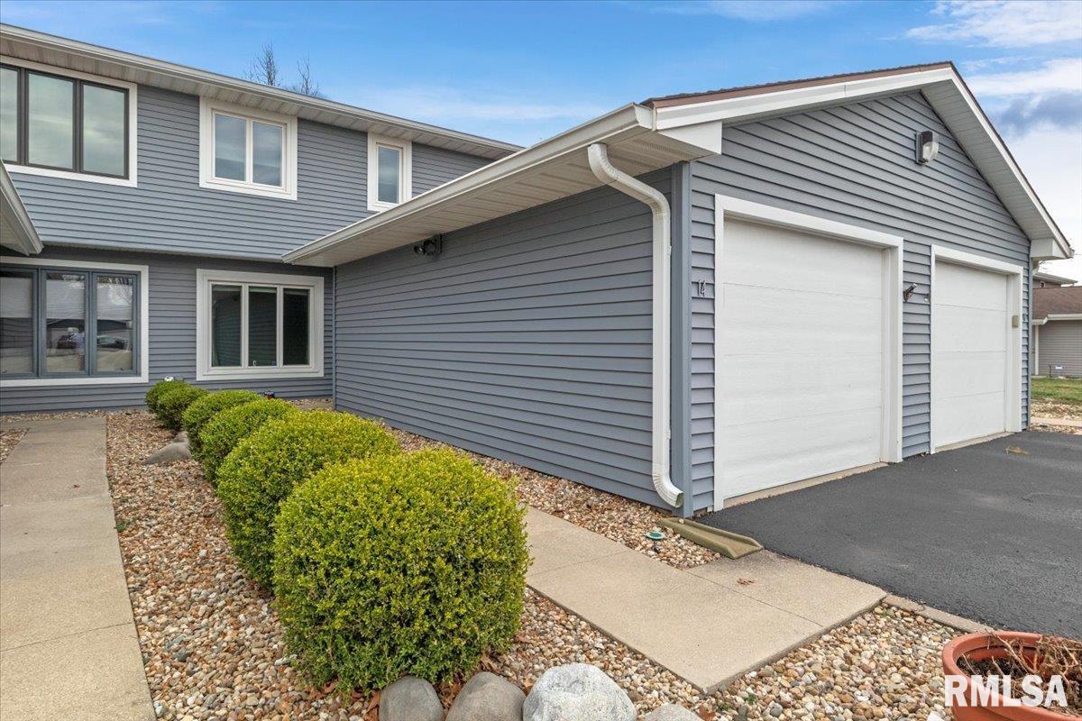 14 Brookside Place, Unit 14 Springfield, IL 62704 - Photo 1 of 33 Gallery Image 1