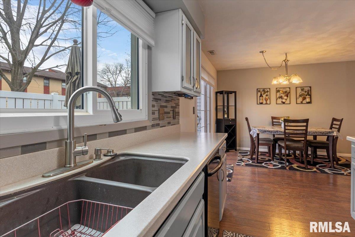 14 Brookside Place, Unit 14 Springfield, IL 62704 - Photo 15 of 33 Gallery Image 15
